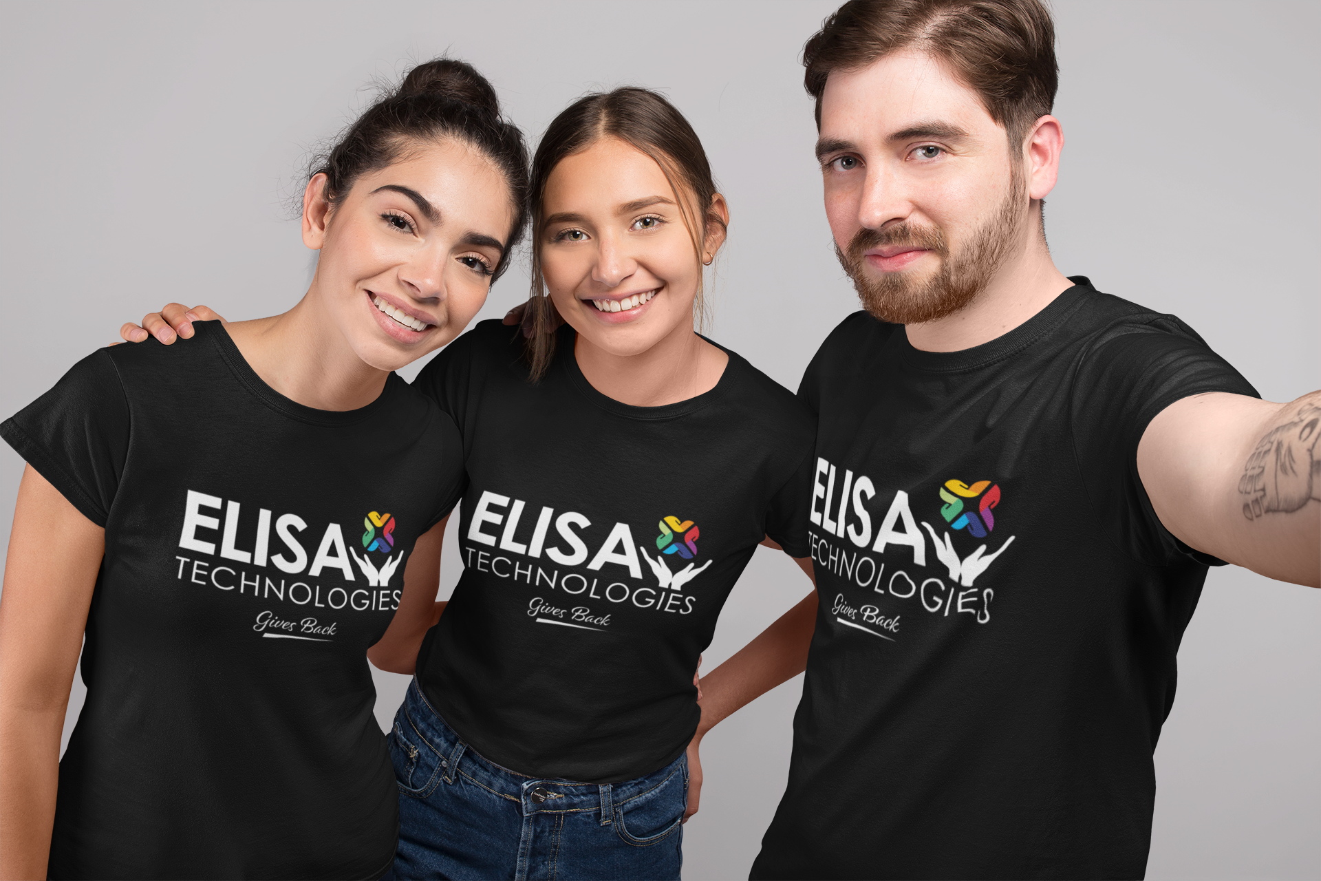 selfie-mockup-of-three-friends-wearing-tshirts-at-a-studio-25699